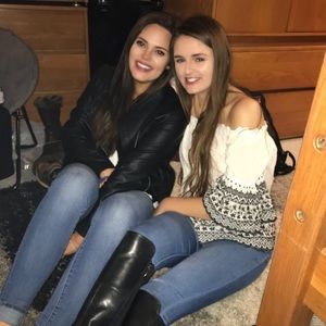 Meet your Posher, Caraline